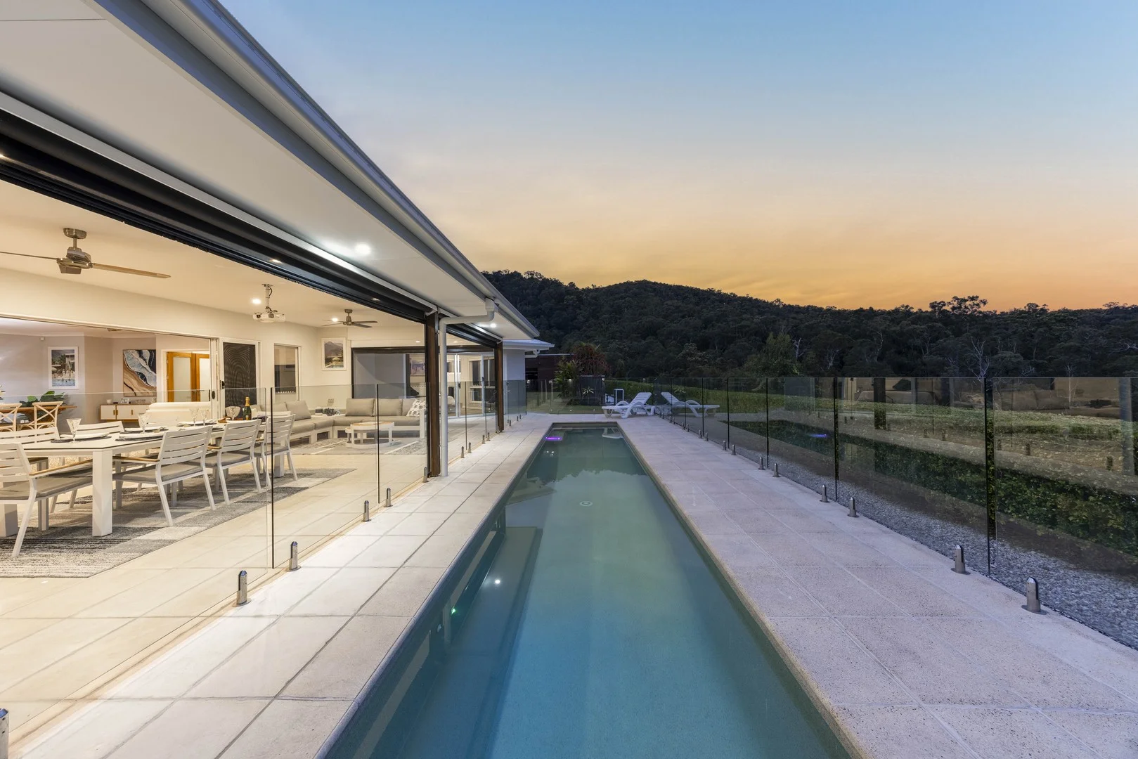 217 Crane Crescent, Nerang QLD 4211