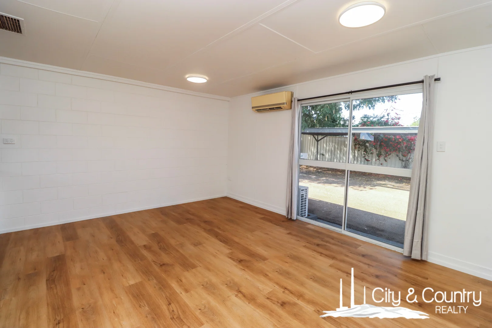 Additional image 7 of Unit 1-4/76 Buckley Avenue, Mount Isa QLD 4825