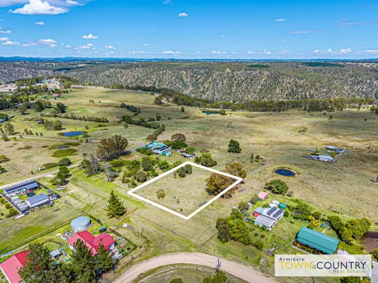 Additional image 2 of 22 Isabella Street, Armidale NSW 2350