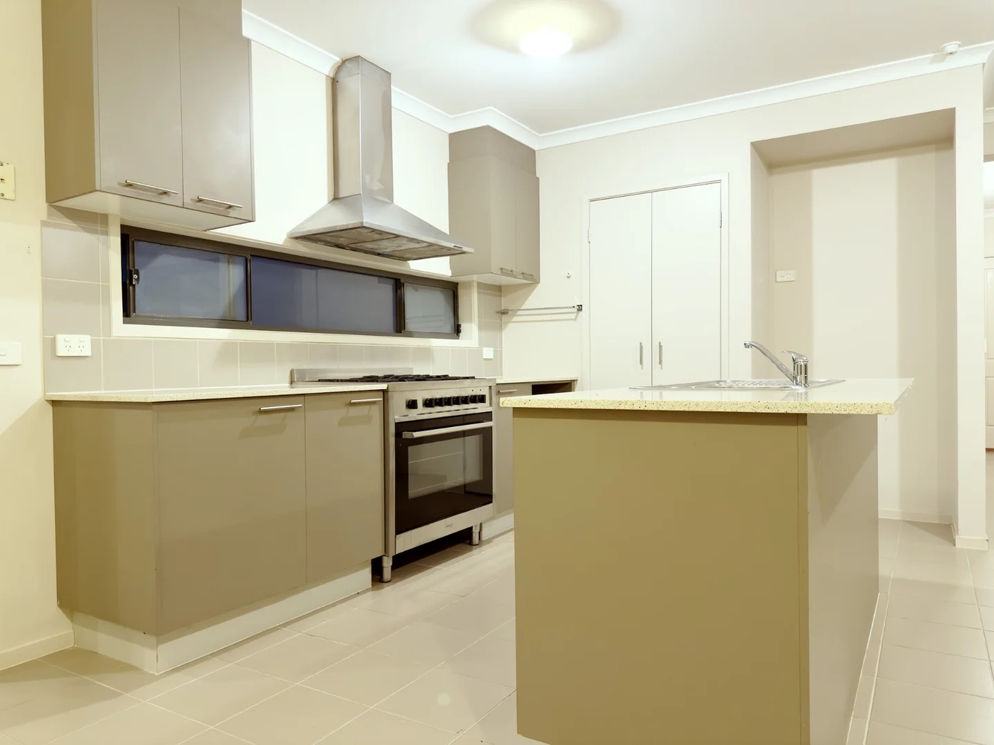 Additional image 6 of 23 Holman Avenue, Craigieburn VIC 3064