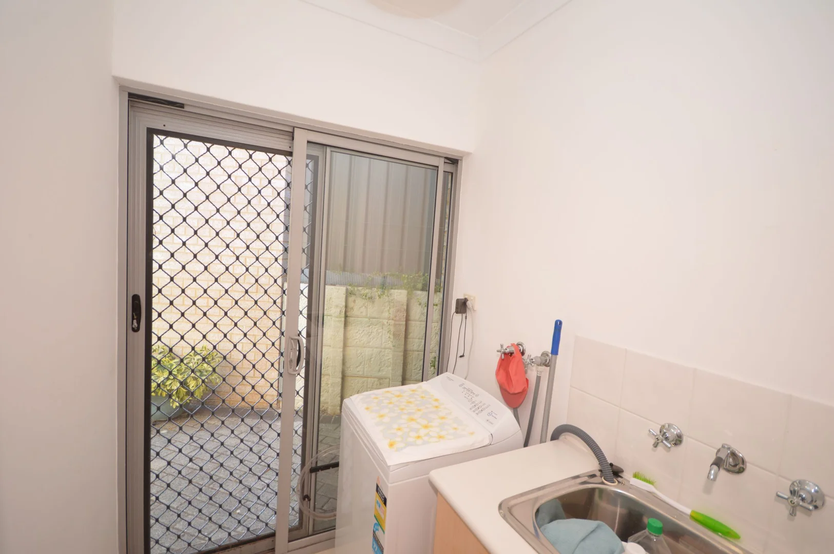 Additional image 12 of 19/6 Valley Road, Halls Head WA 6210