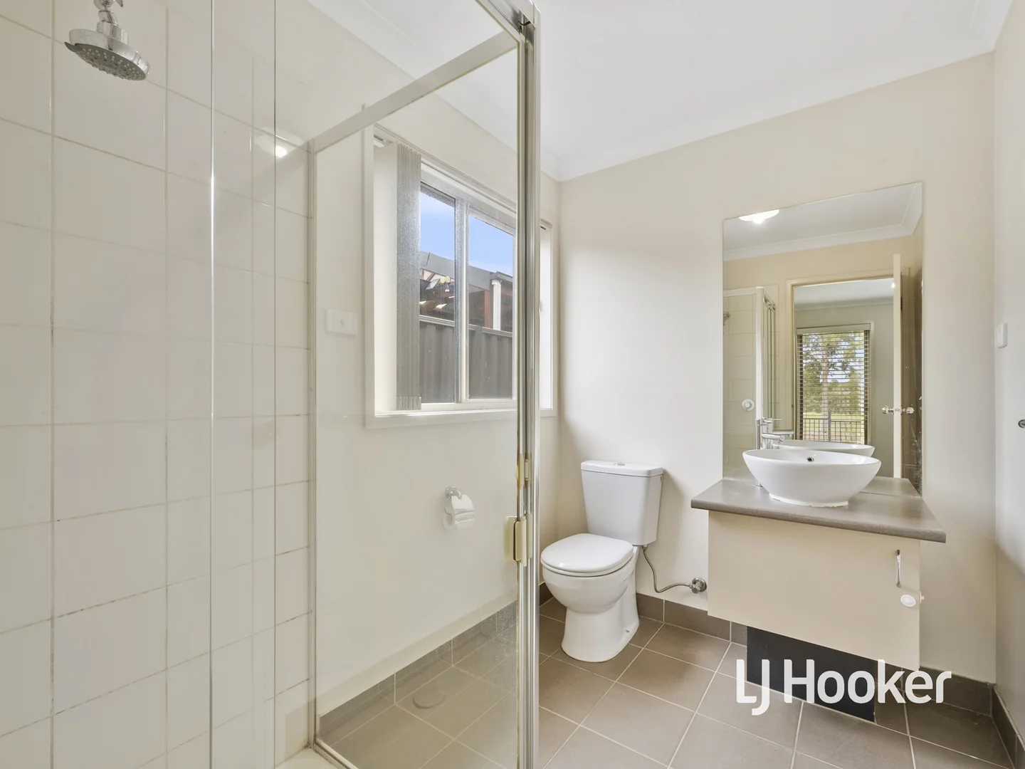 Additional image 4 of 5 Lysterfield Walk, Manor Lakes VIC 3024