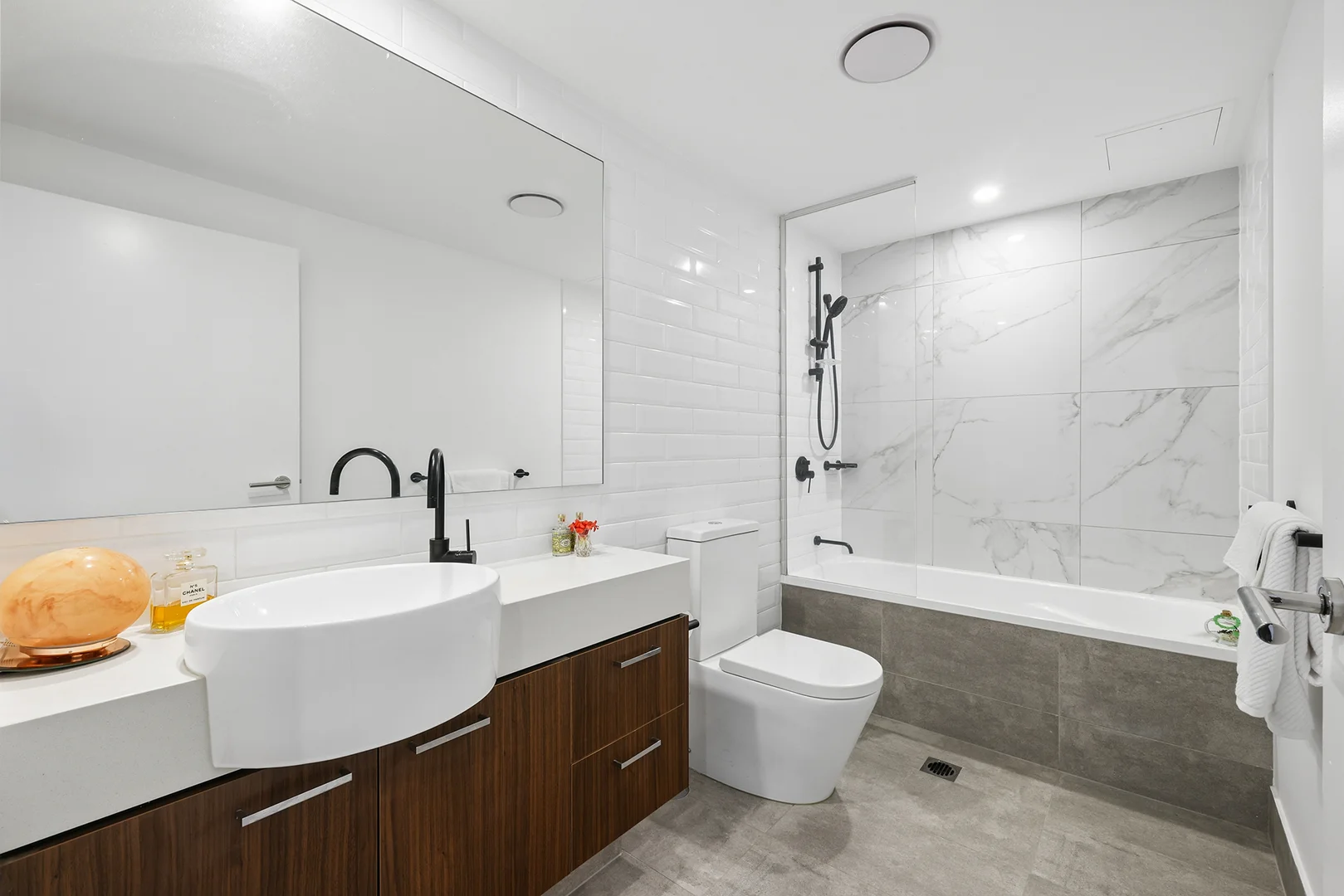 Additional image 17 of 1710/397 Christine Avenue, Varsity Lakes QLD 4227