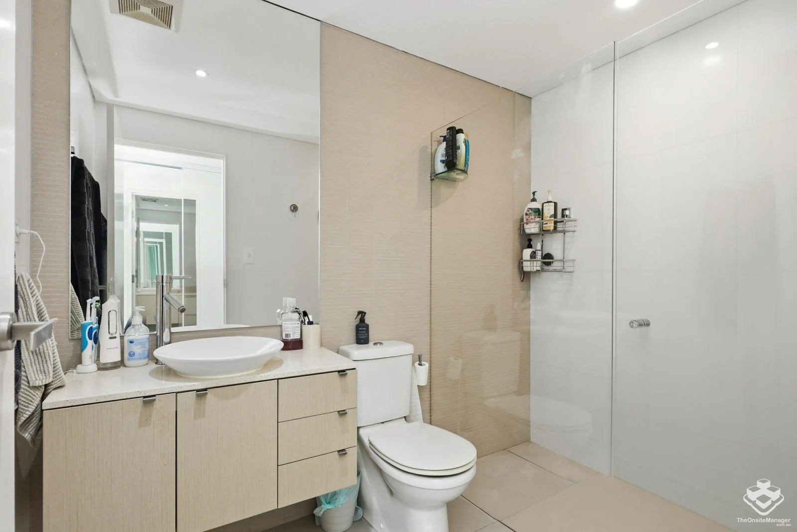 Additional image 15 of ID:21167052/16-18 Cliff Street, Yeppoon QLD 4703