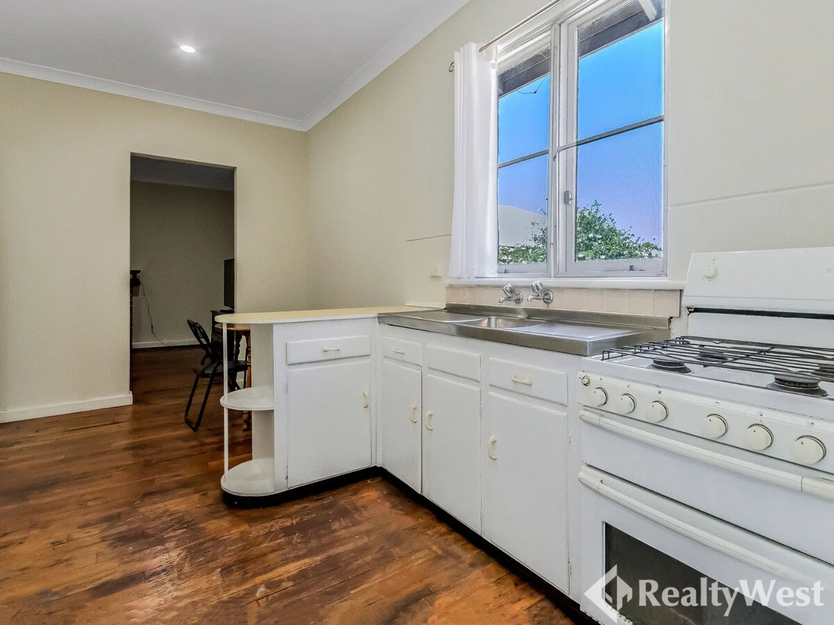 Additional image 11 of 127 Bulong Avenue, Redcliffe WA 6104