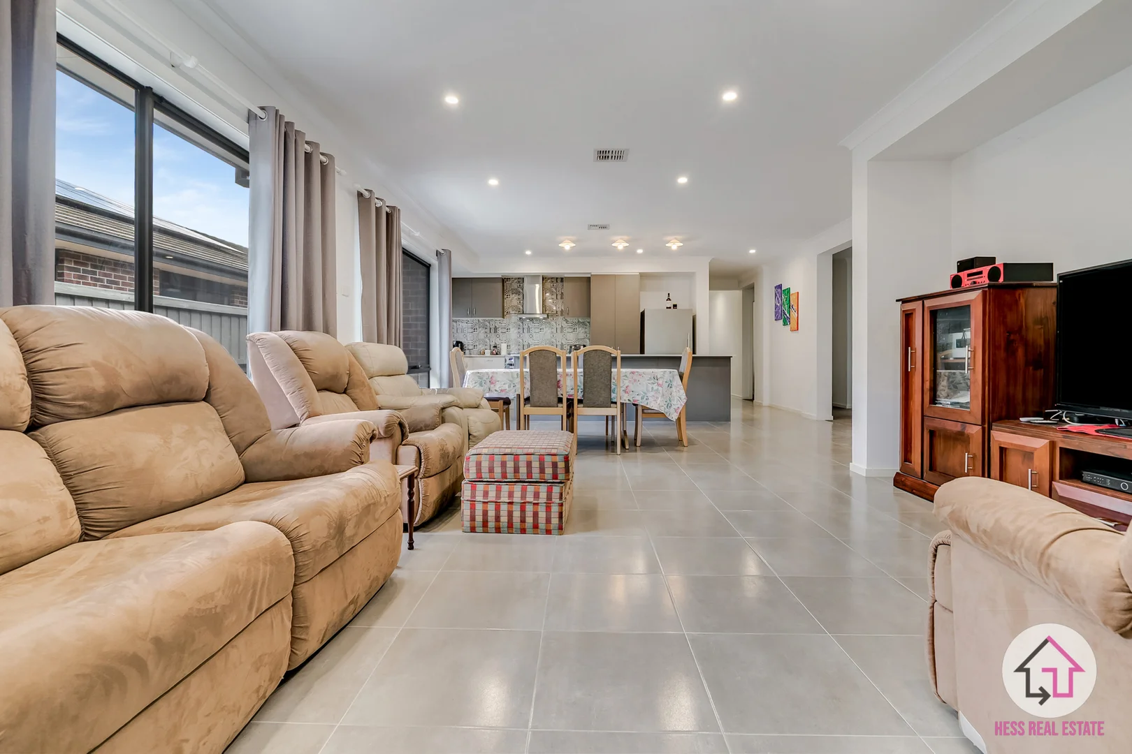 Additional image 7 of 48 Pinnacle Chase, Beveridge VIC 3753