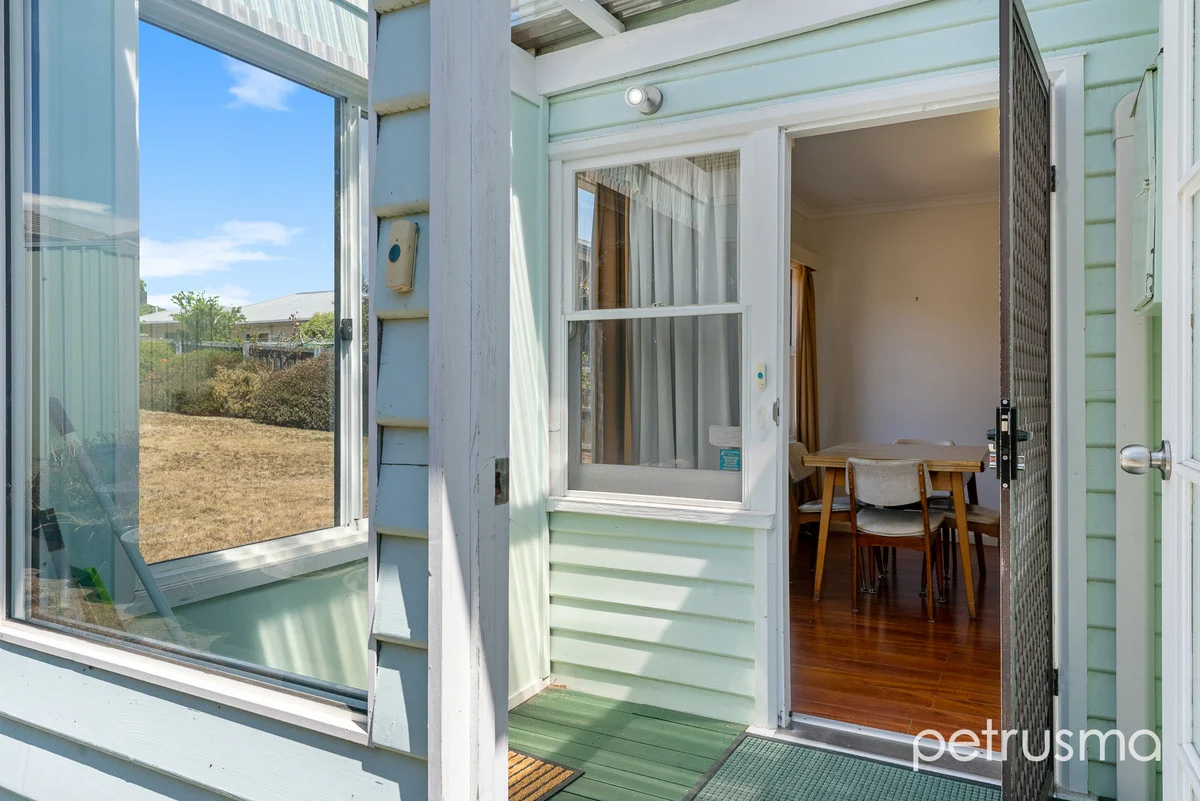 Additional image 24 of 199 Derwent Avenue, Lindisfarne TAS 7015