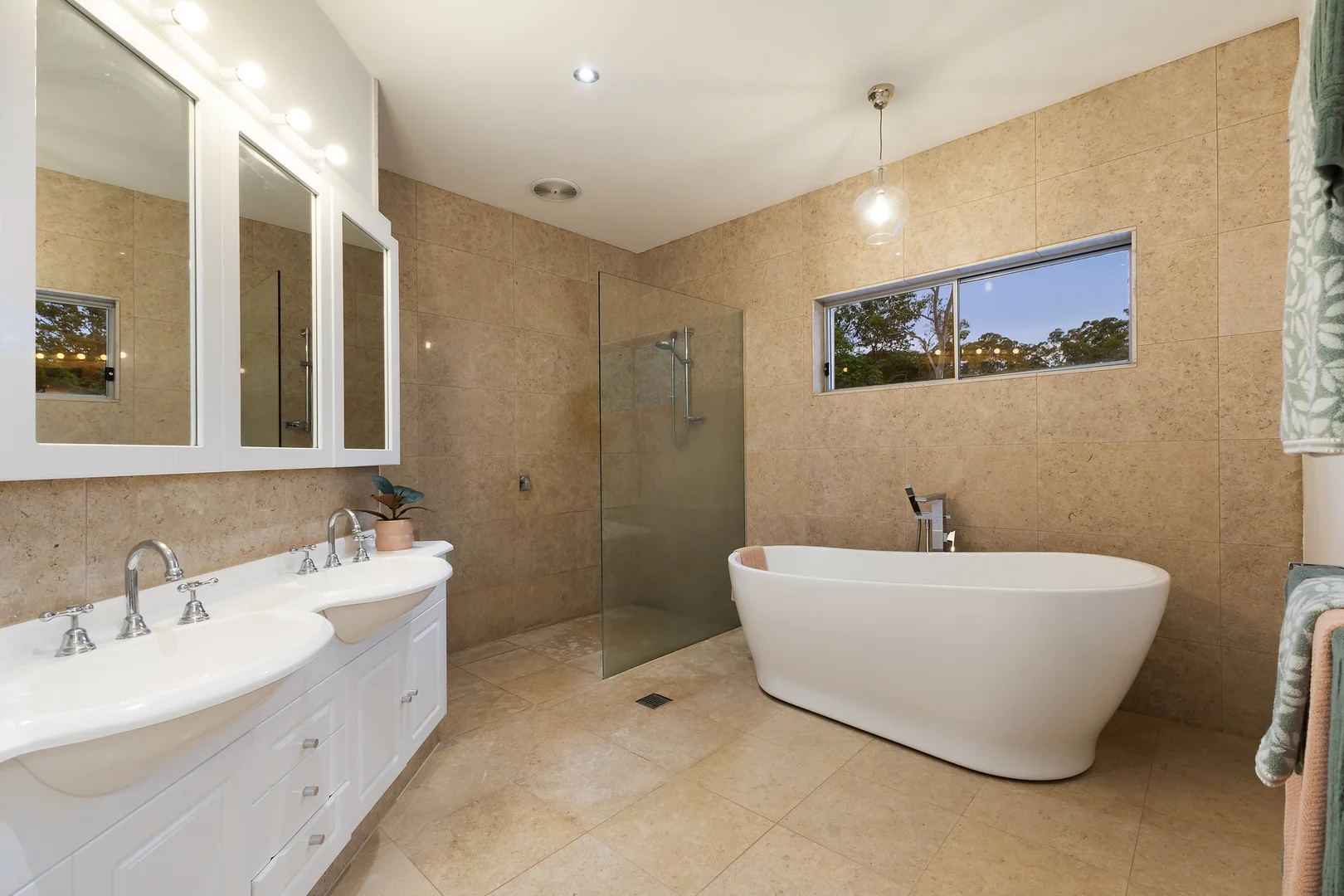 Additional image 23 of 3 Idolou Court, Mudgeeraba QLD 4213