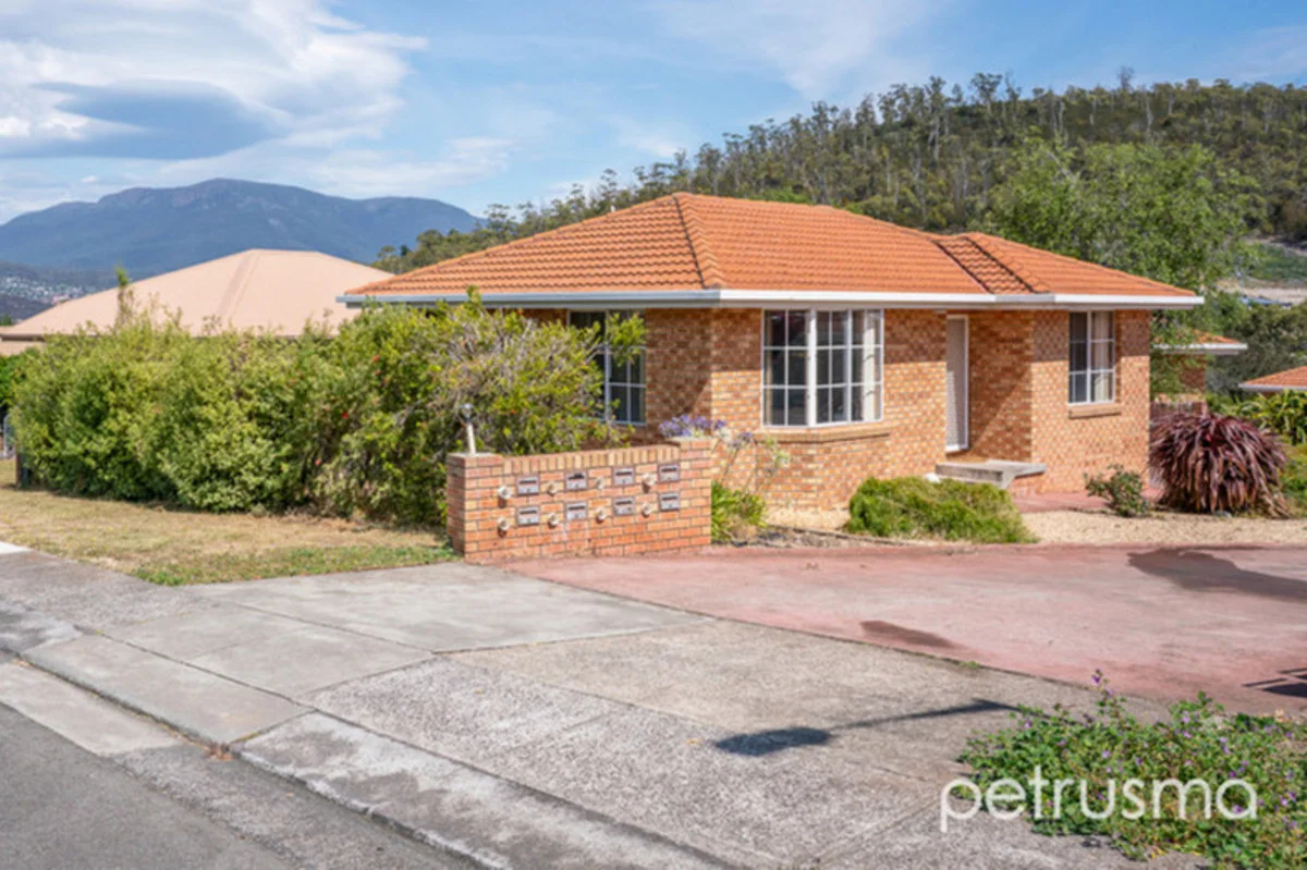 1/16 Evergreen Terrace, Geilston Bay TAS 7015