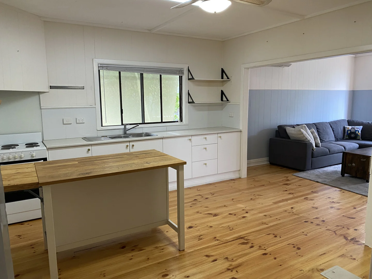 Additional image 4 of 16 Craig Avenue, Warracknabeal VIC 3393