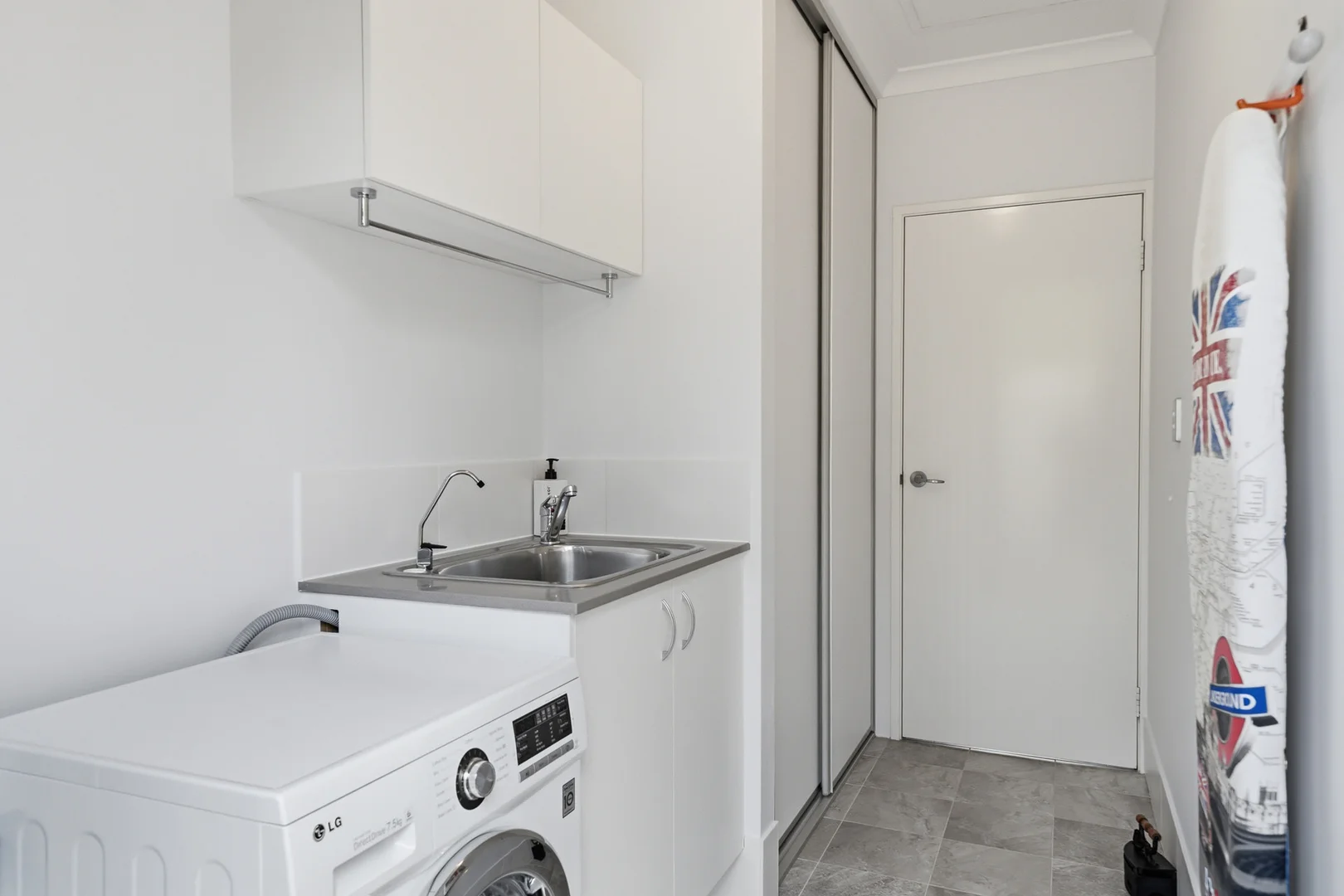 Additional image 21 of 8B South Crescent, Byford WA 6122