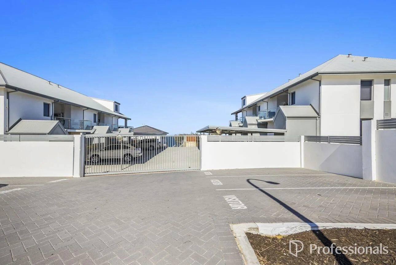 Additional image 13 of 4/17 Royal James Court, Quinns Rocks WA 6030