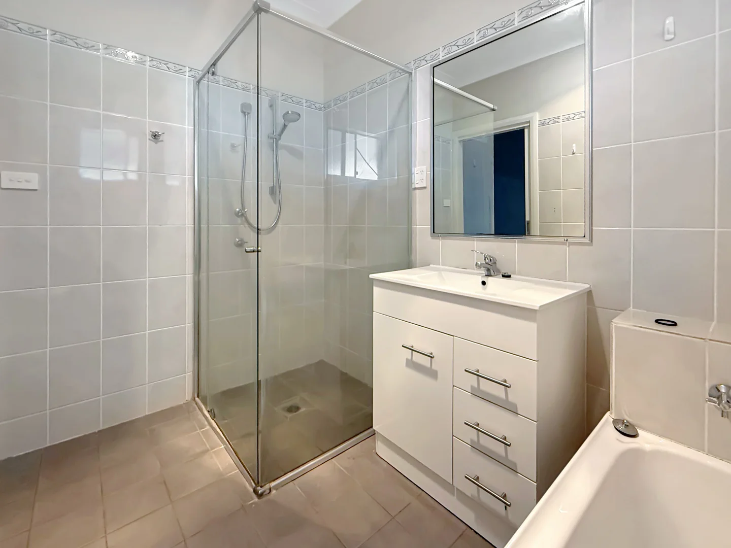 Additional image 7 of 16 Evans Parade, Parkes NSW 2870