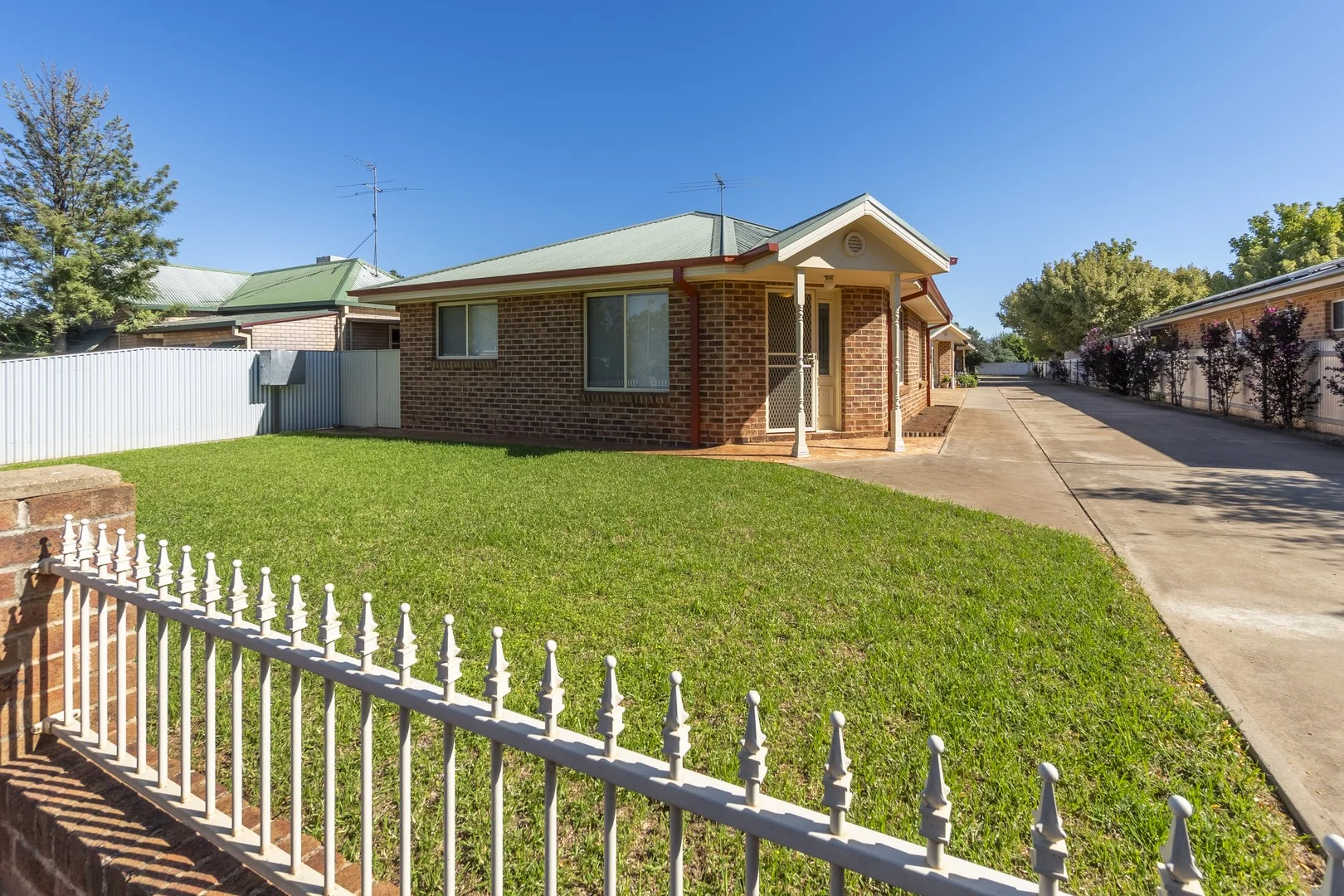 1/139 Anzac Street, Temora NSW 2666