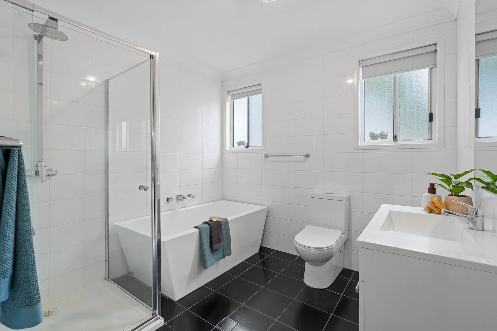 Additional image 19 of 41 Vales Road, Mannering Park NSW 2259