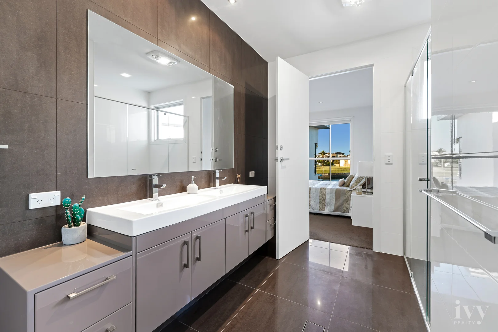 Additional image 23 of 49 Royal Albert Crescent, Sovereign Islands QLD 4216