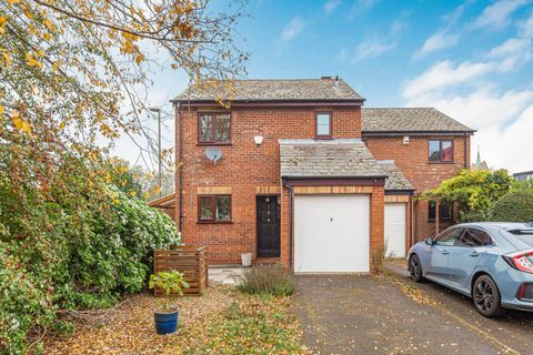 Eyot Place, Iffley Fields OX4