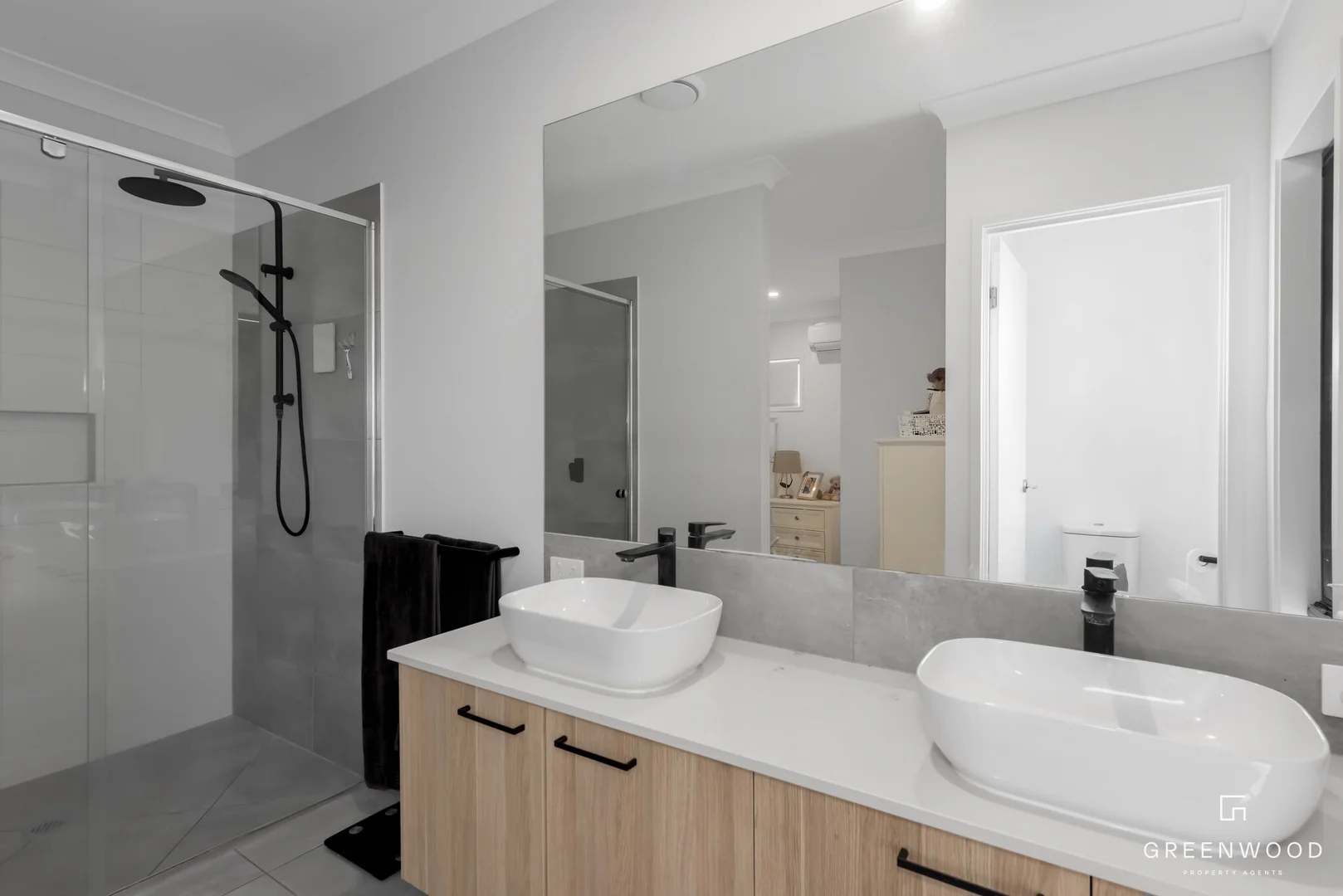 Additional image 11 of 33 Christina Drive, Coomera Waters QLD 4209