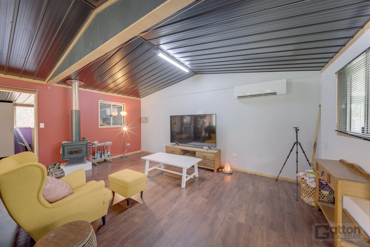 Additional image 3 of 106 Cambridge Drive, Mount Hallen QLD 4312