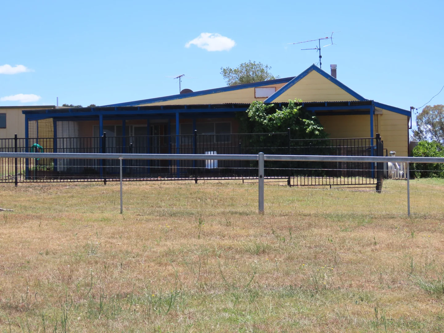 Additional image 14 of "Wattle-wee-doo" 14213 New England HWY, Timbumburi NSW 2340