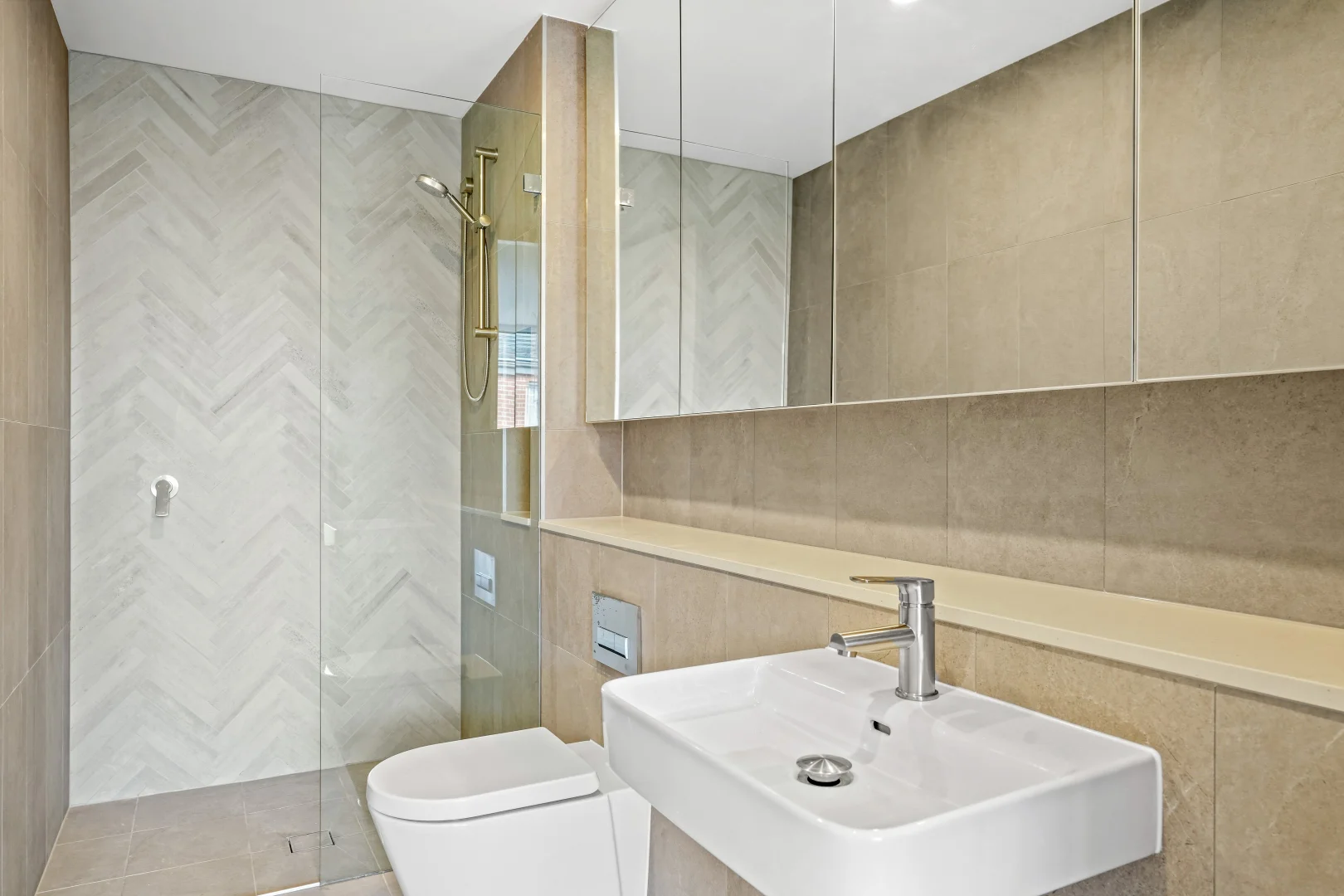 Additional image 12 of 106/4 Auburn Street, Point Frederick NSW 2250