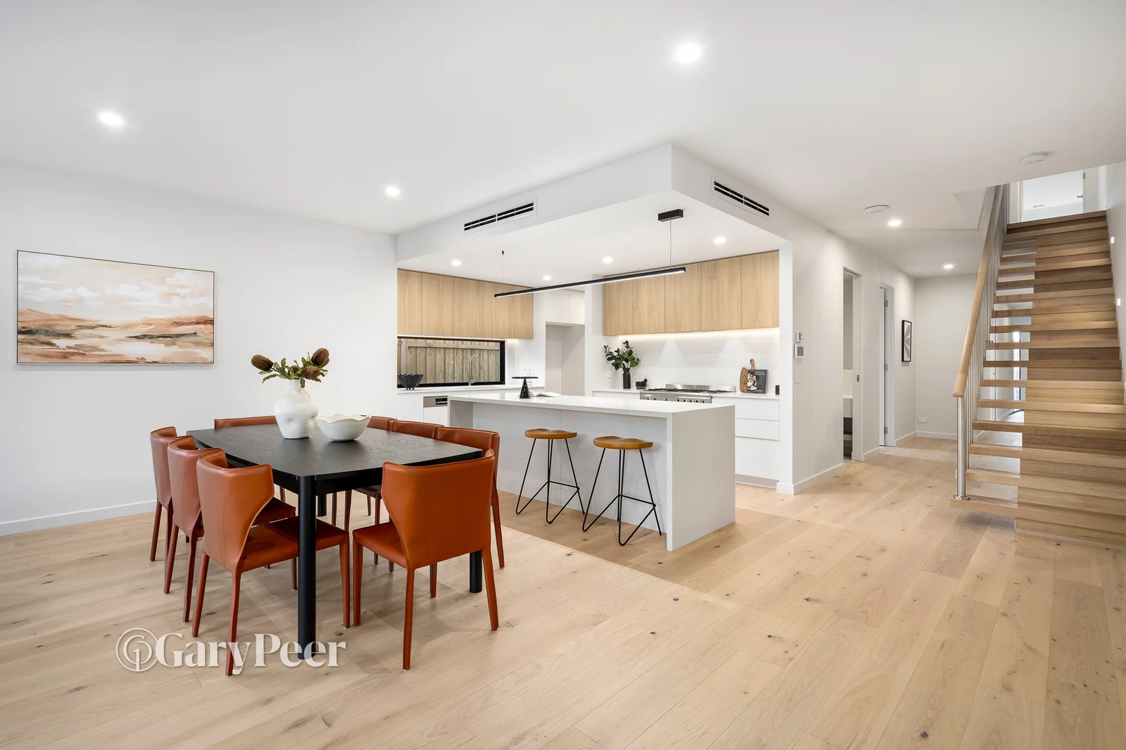 Additional image 5 of 16 Hawson Avenue, Glen Huntly VIC 3163