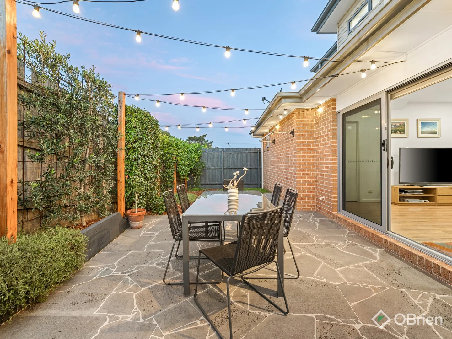 2/104 Fortescue Avenue, Seaford VIC 3198