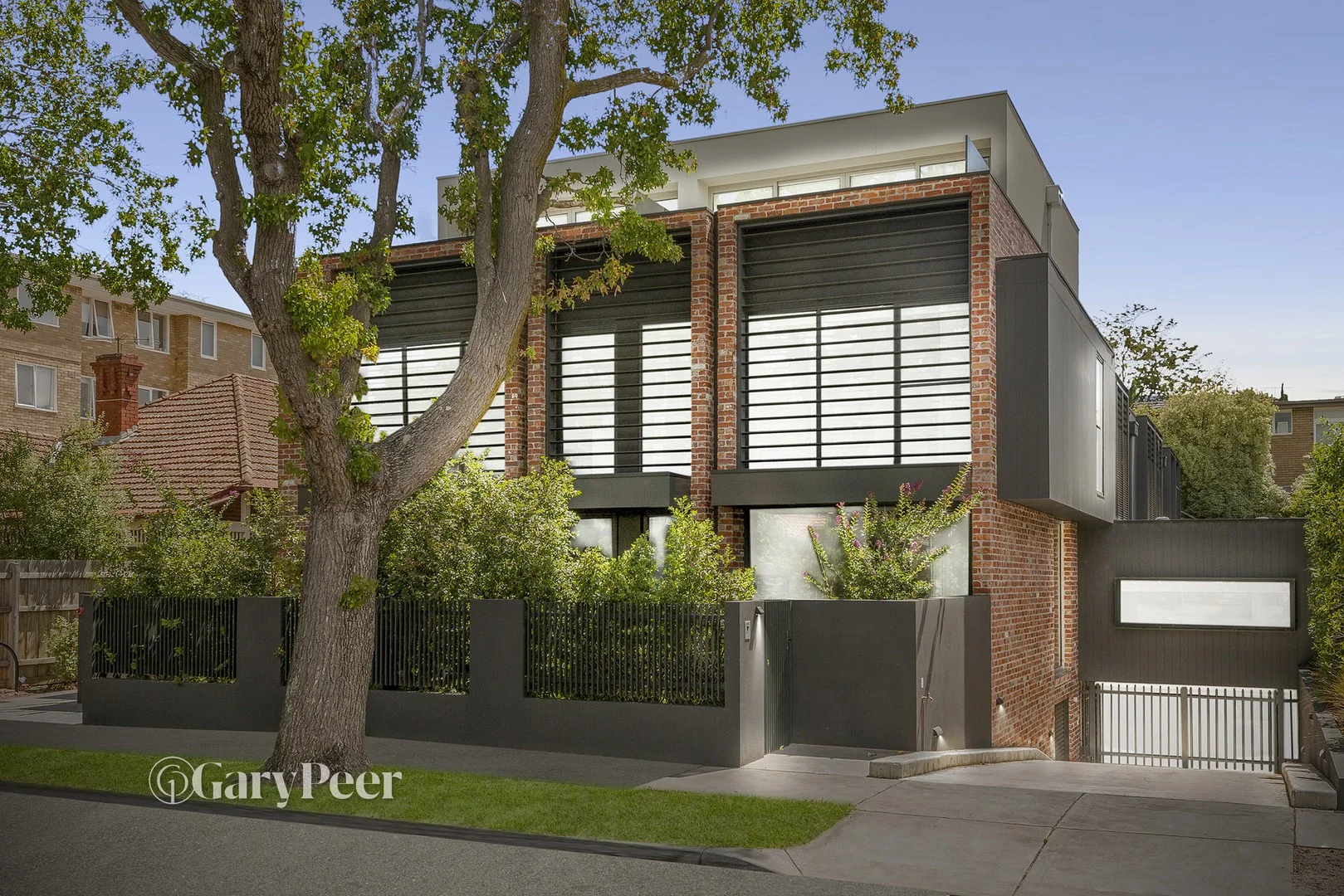 1/7 Hughenden Road, St Kilda East VIC 3183