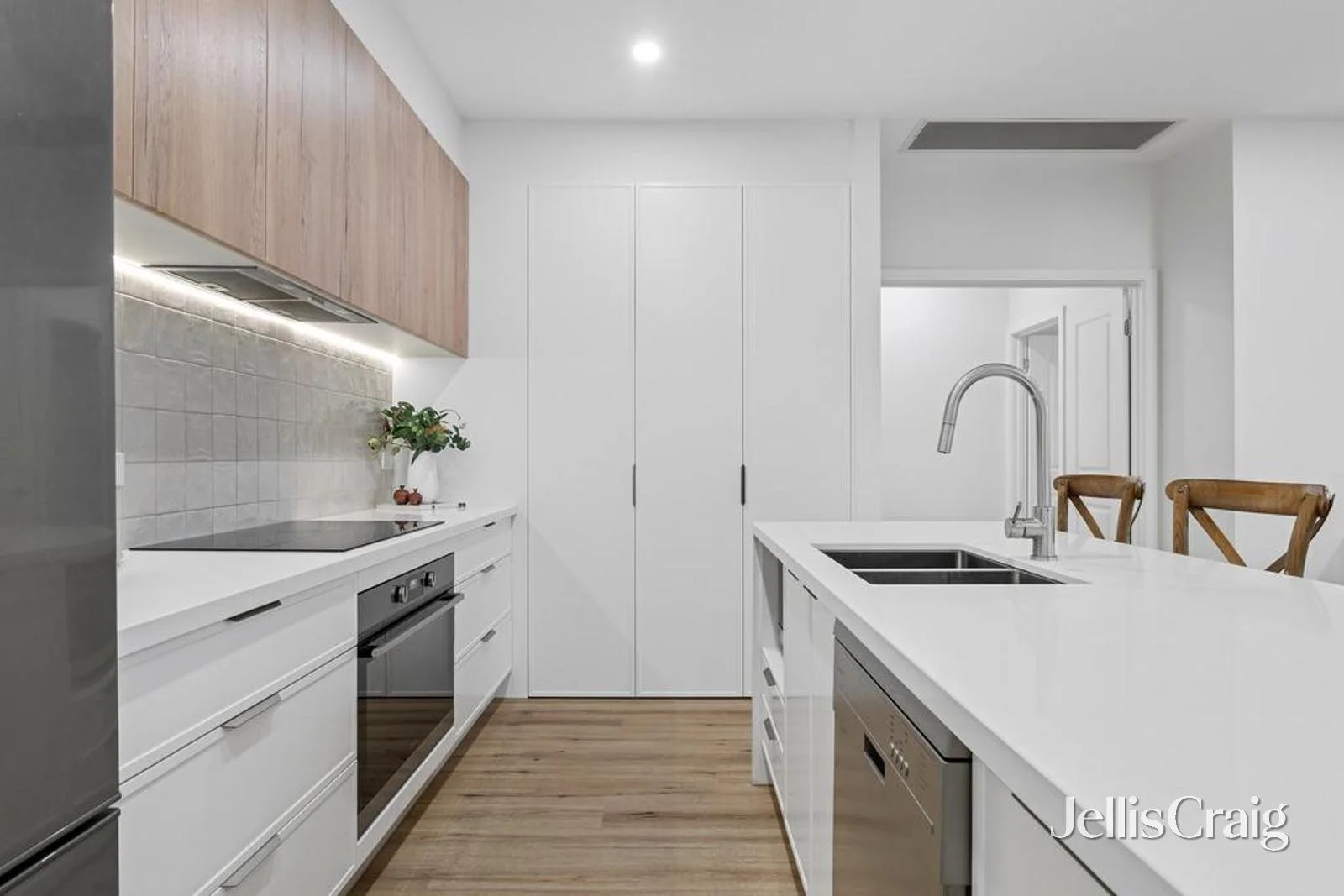 Additional image 2 of 2/101 Lomond Avenue, Kilsyth VIC 3137