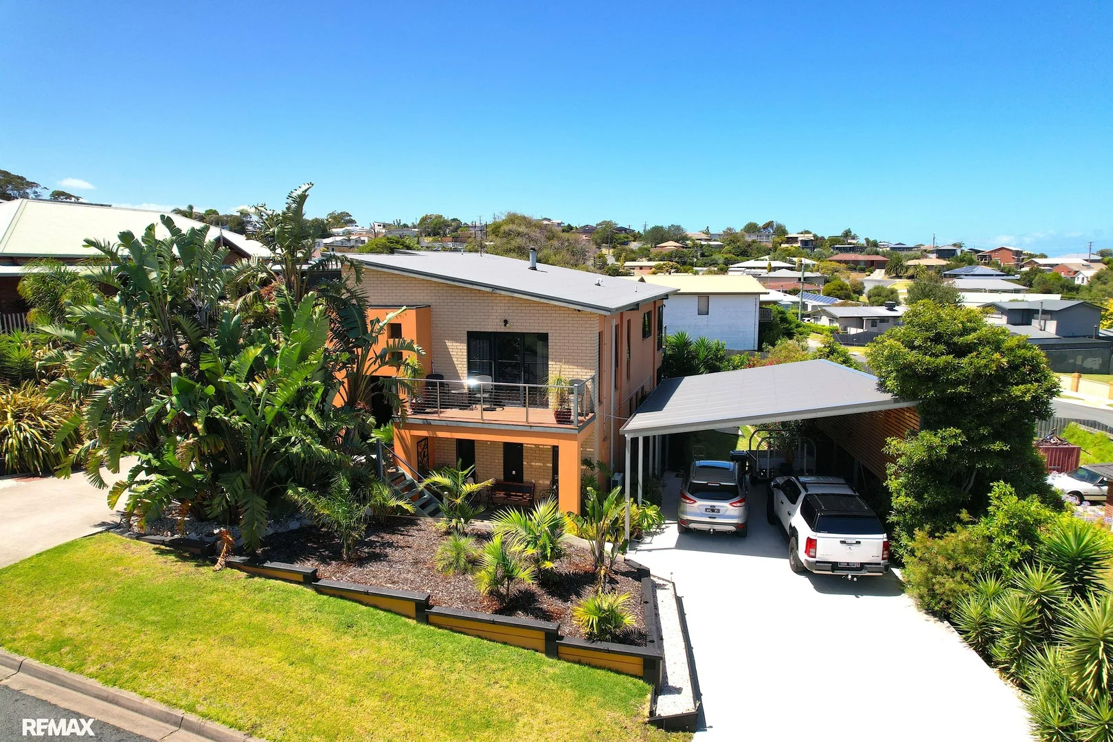 4 Hillcrest Rise, Lakes Entrance VIC 3909