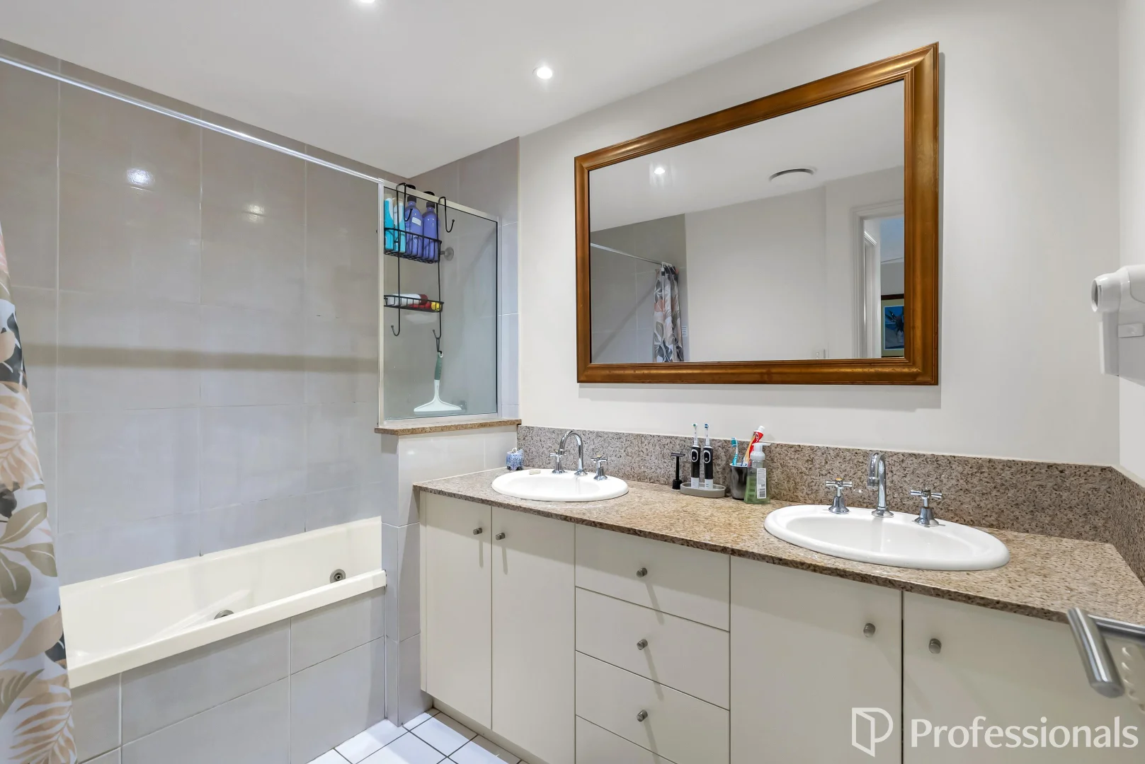 Additional image 12 of 1731/2-10 Greenslopes Street, Cairns North QLD 4870