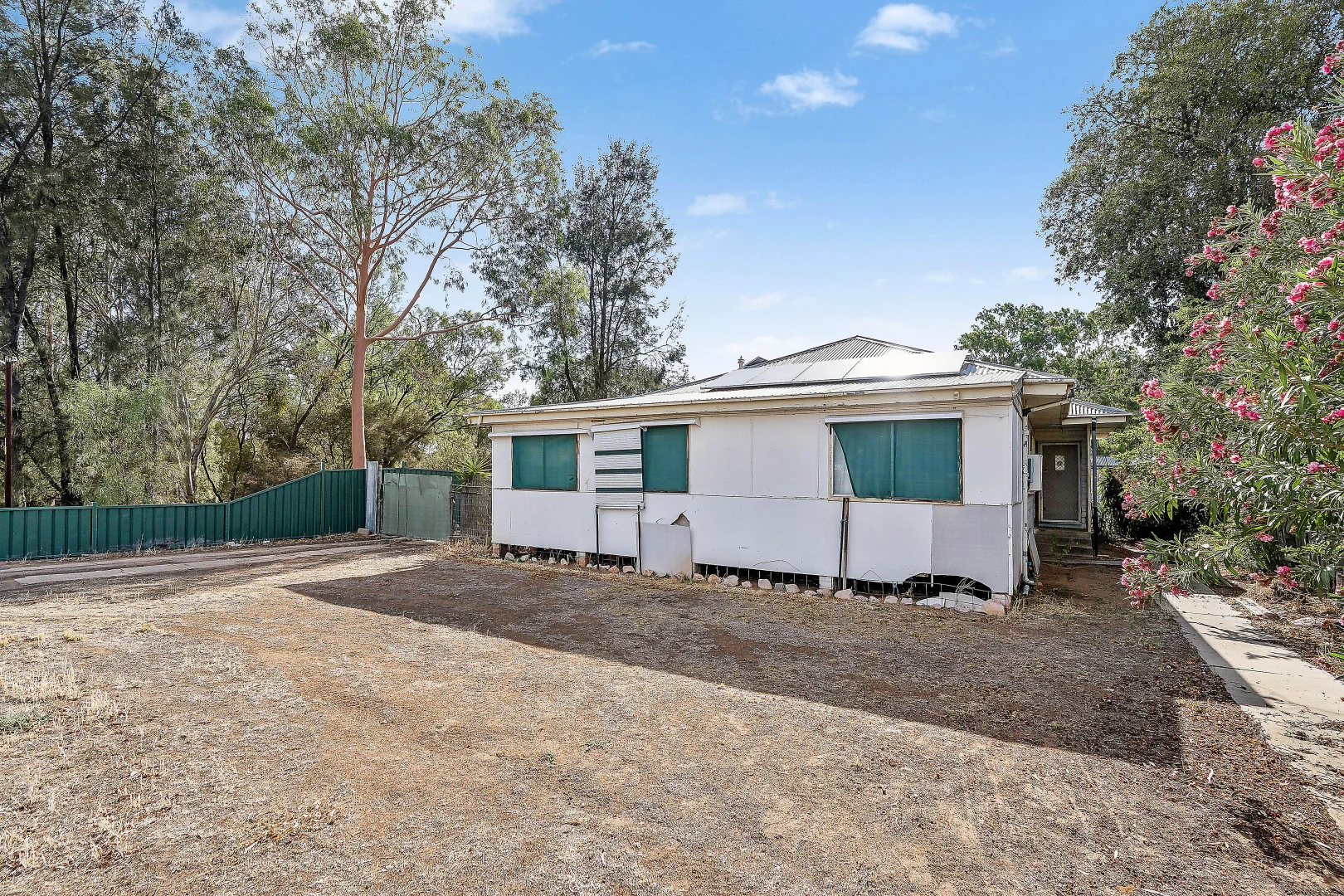 Additional image 4 of 2 Chant Street, Darlington Point NSW 2706