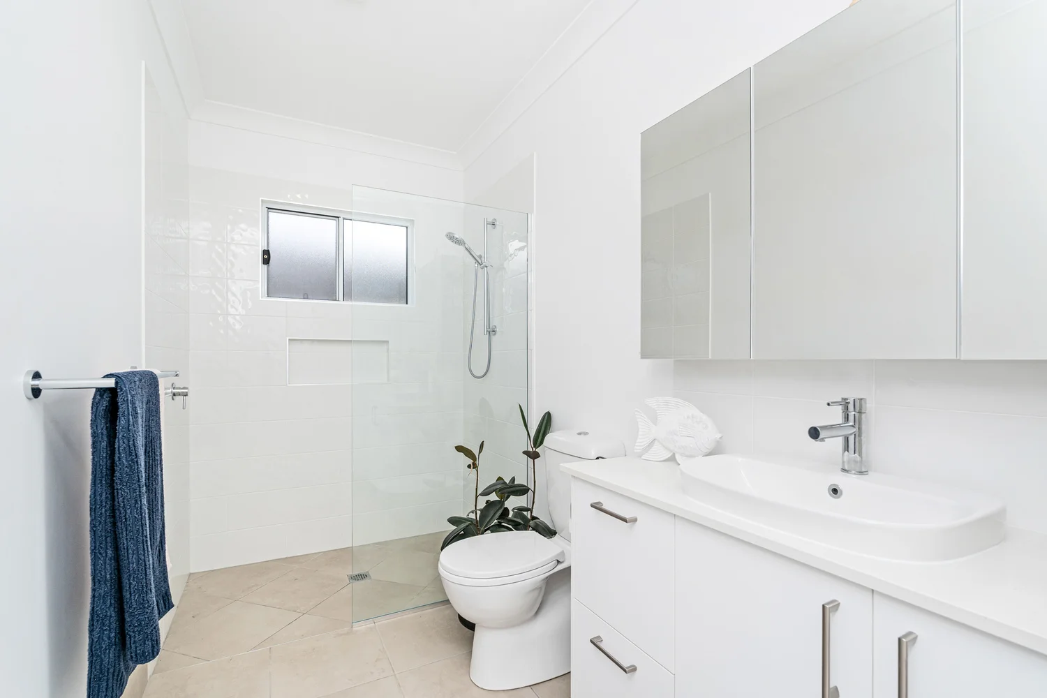 Additional image 14 of 204/2-20 Island View Drive, Urangan QLD 4655