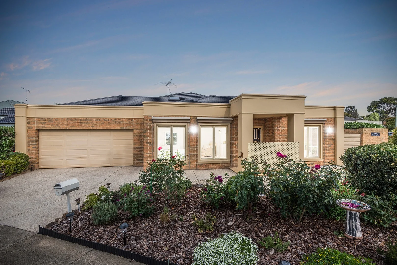 1 Gumtree Court, Highton VIC 3216