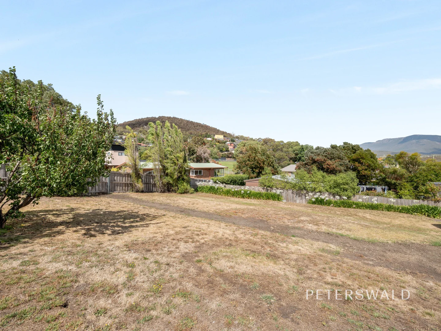 Additional image 3 of 5a Loatta Road, Lindisfarne TAS 7015