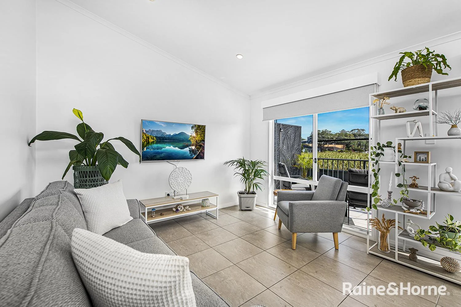 Additional image 6 of 242/687 Pacific Highway, Belmont NSW 2280