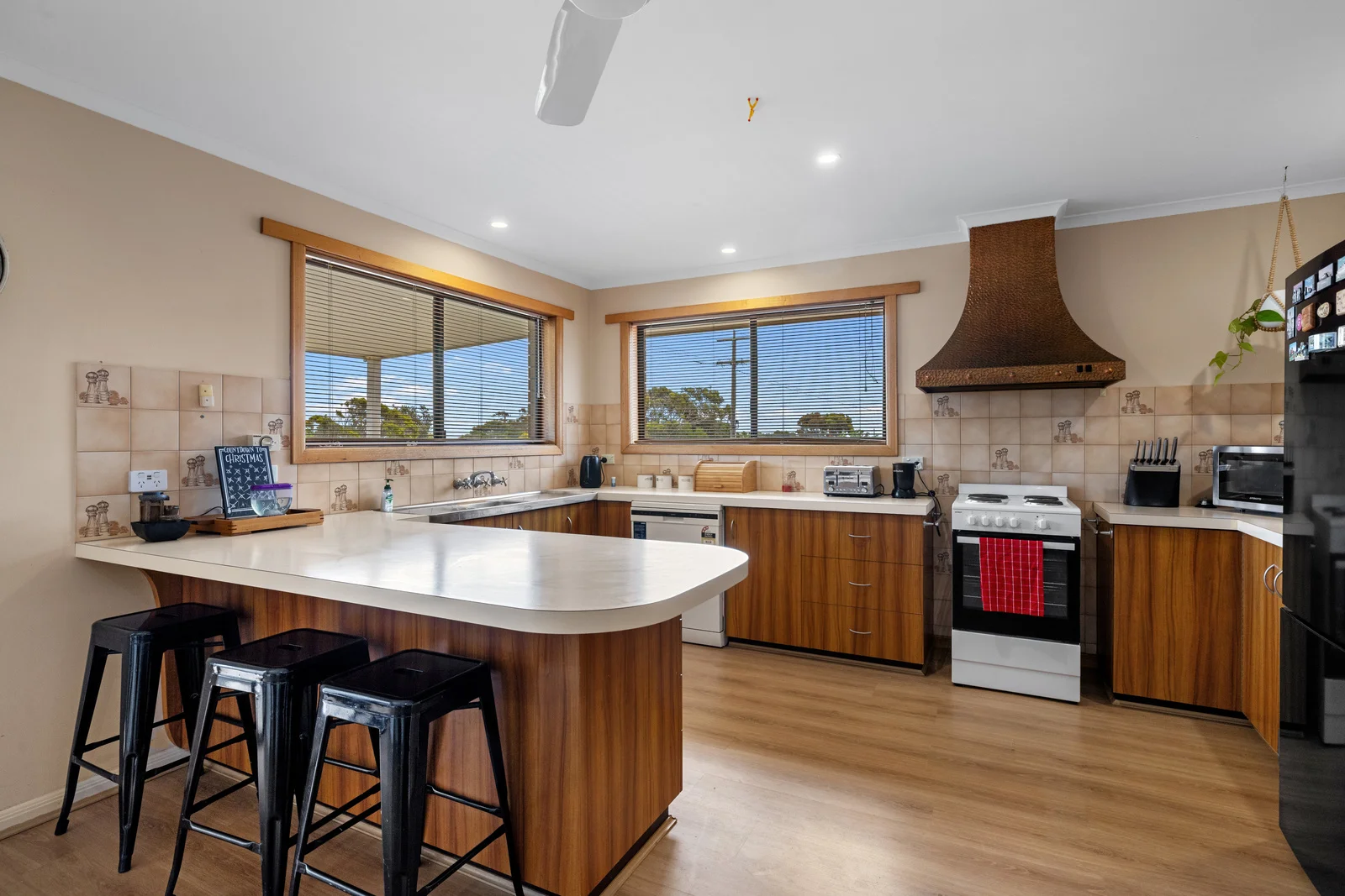Additional image 5 of 8-10 Back Beach Road, San Remo VIC 3925