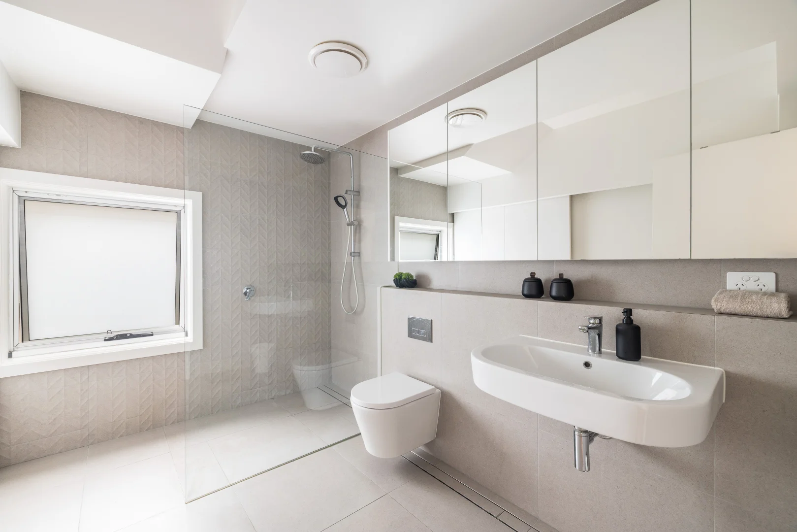 Additional image 16 of 71 Benelong Road, Cremorne NSW 2090