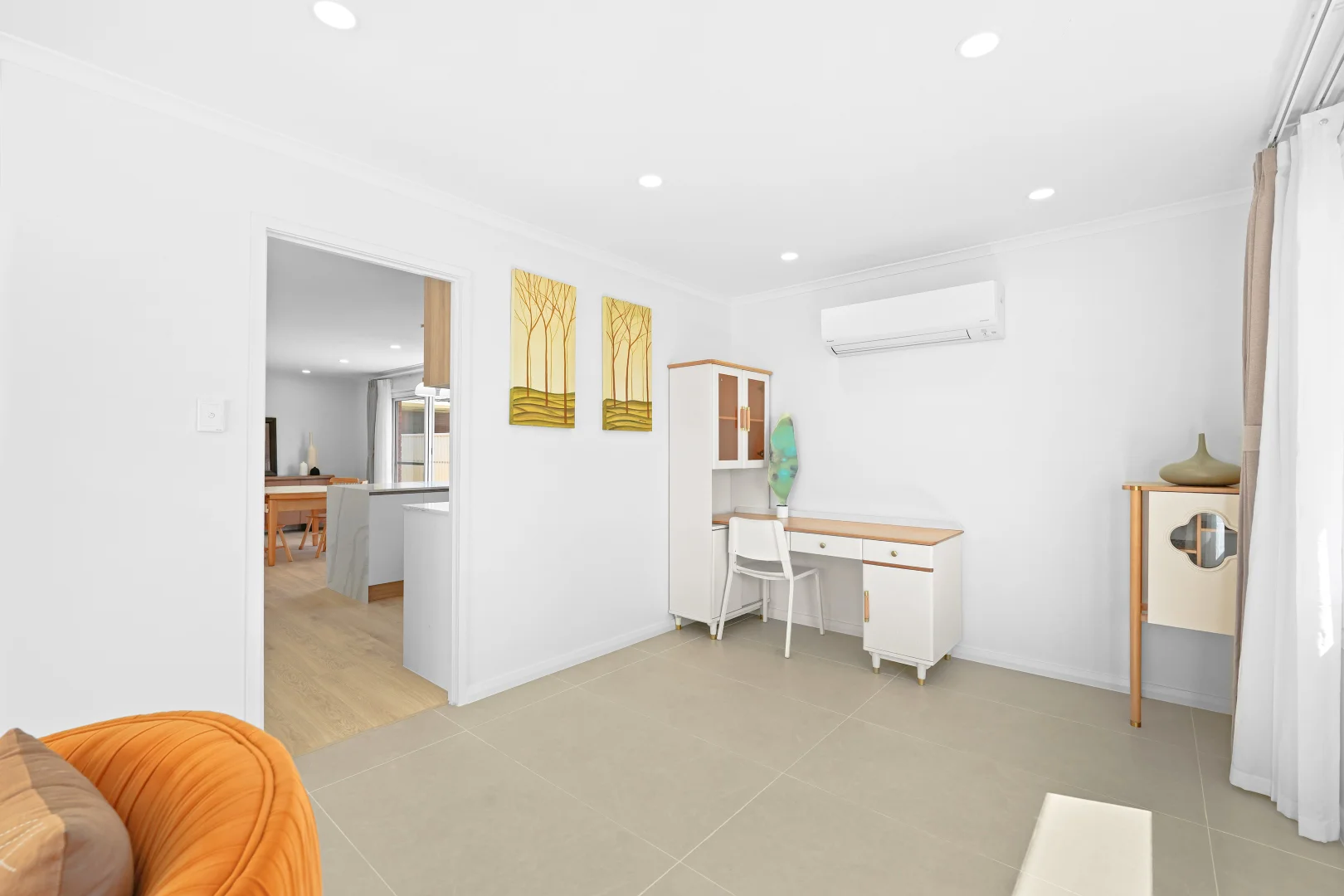 4 Holroyd Road, Merrylands NSW 2160 photo 5