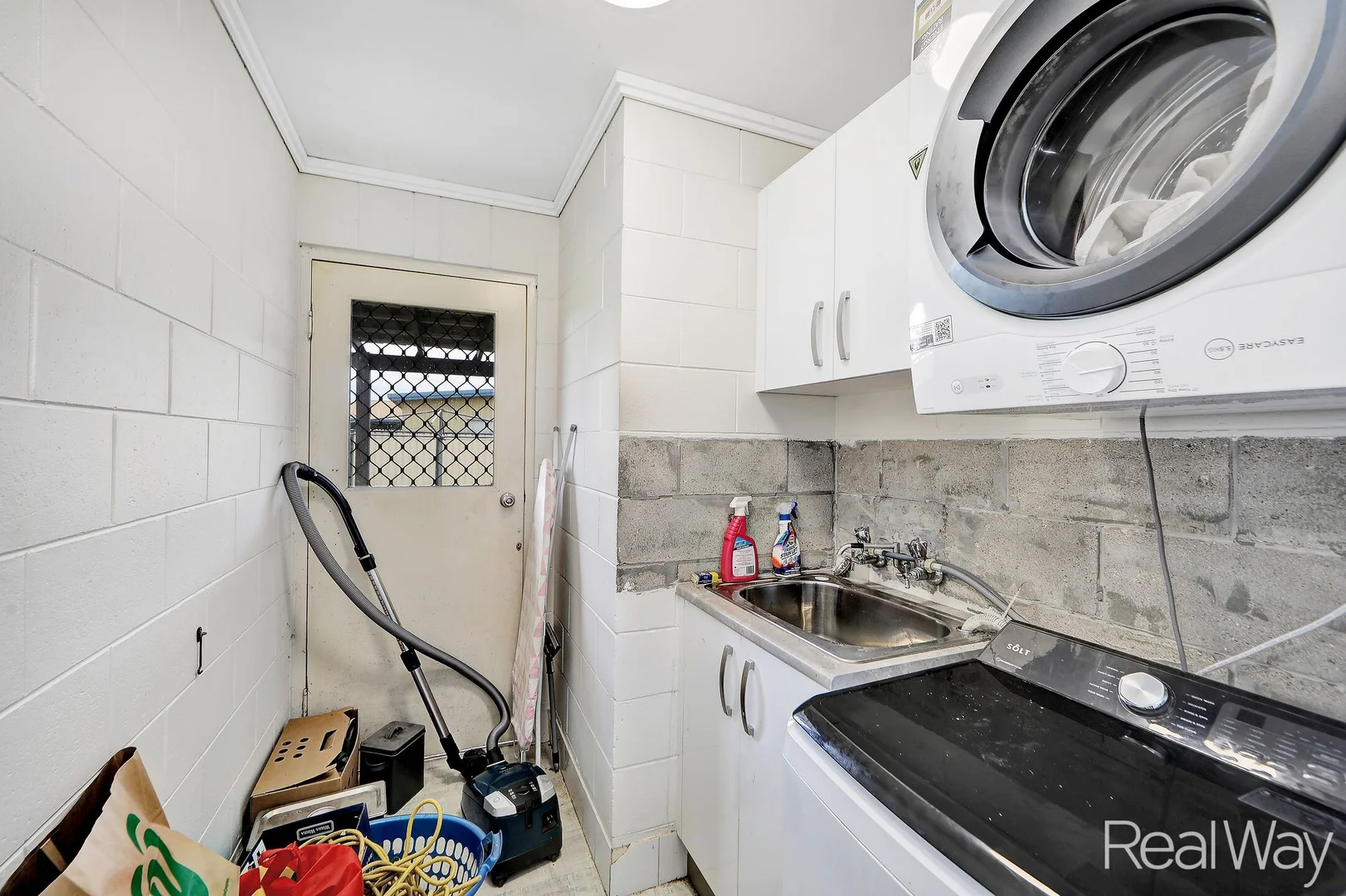 Additional image 14 of 34 McLachlan Drive, Avenell Heights QLD 4670