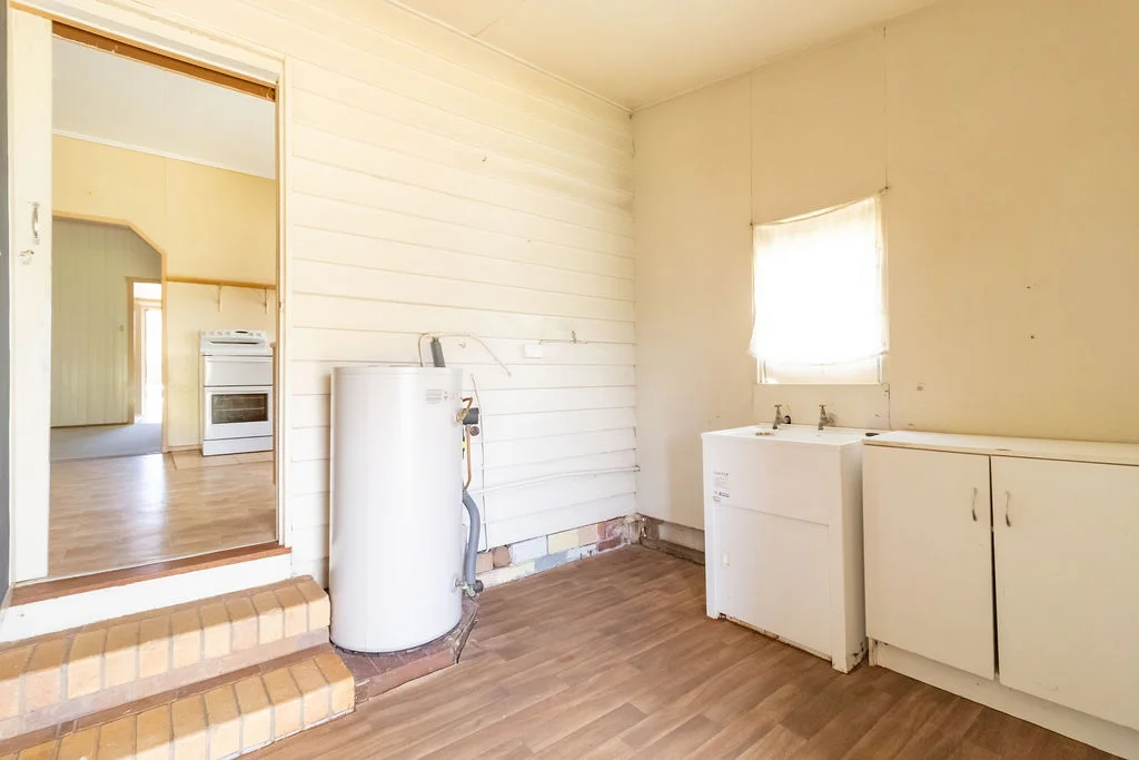 Additional image 14 of 37 Thallon Street, Crows Nest QLD 4355