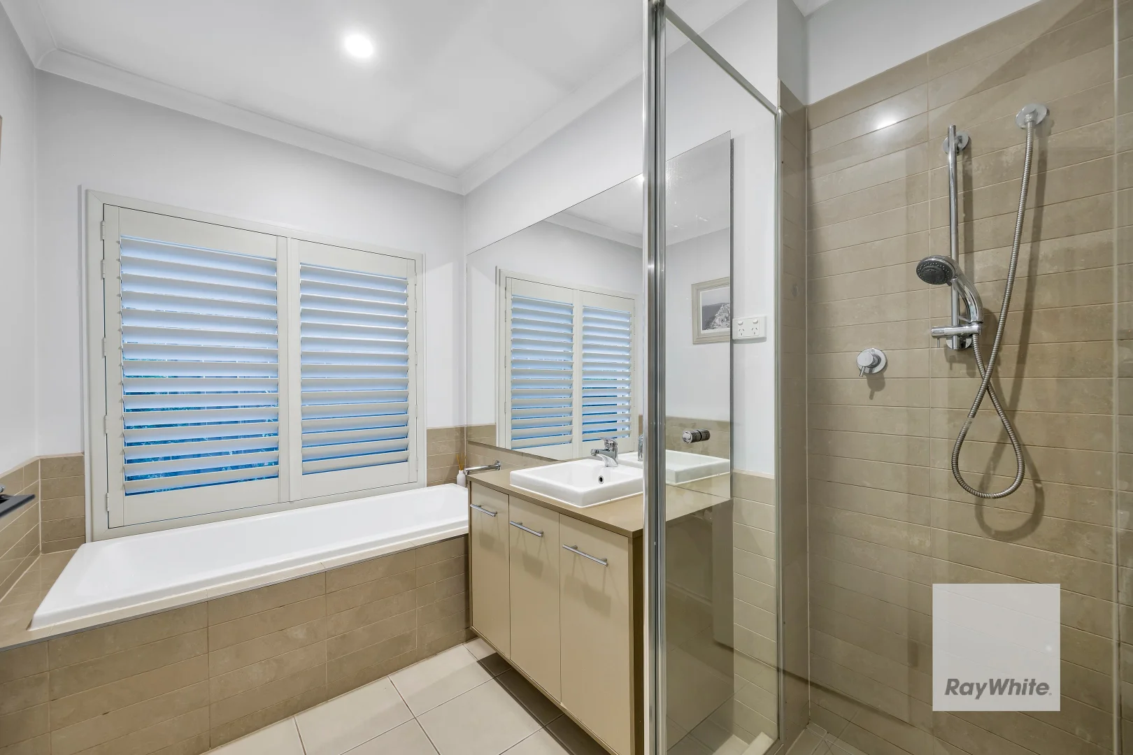 Additional image 10 of 52 Hillcrest Drive, Hillside VIC 3037