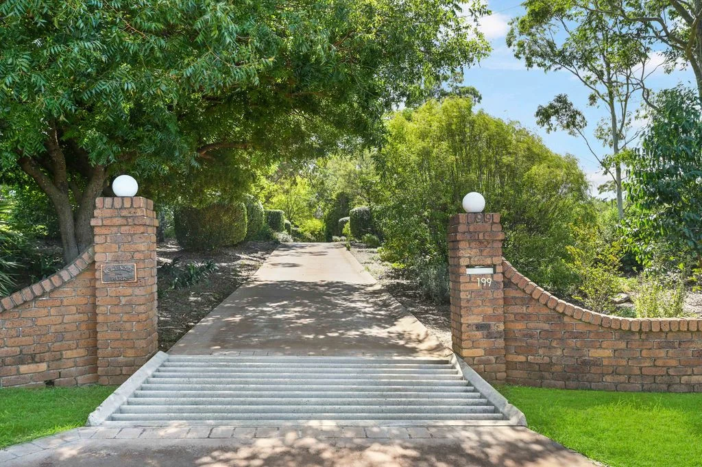 Additional image 3 of 199 Greenwattle Street, Cranley QLD 4350