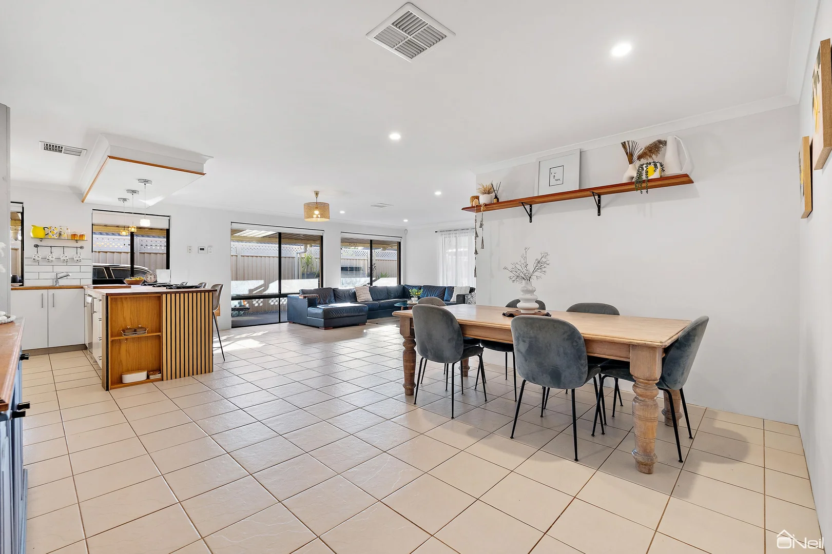 Additional image 11 of 126 Seville Drive, Seville Grove WA 6112