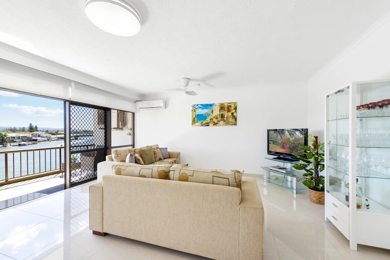 Additional image 16 of 8/2964 Gold Coast Highway, Surfers Paradise QLD 4217