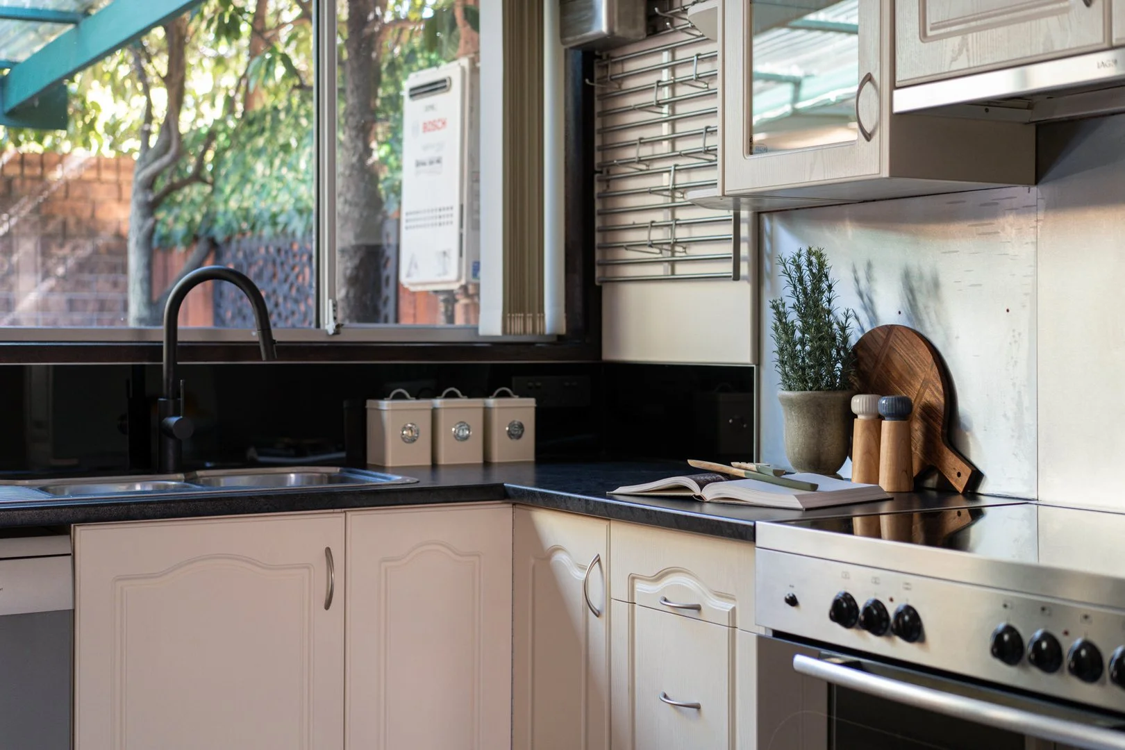 Additional image 14 of 4/32 Clamp Place, Greenway ACT 2900