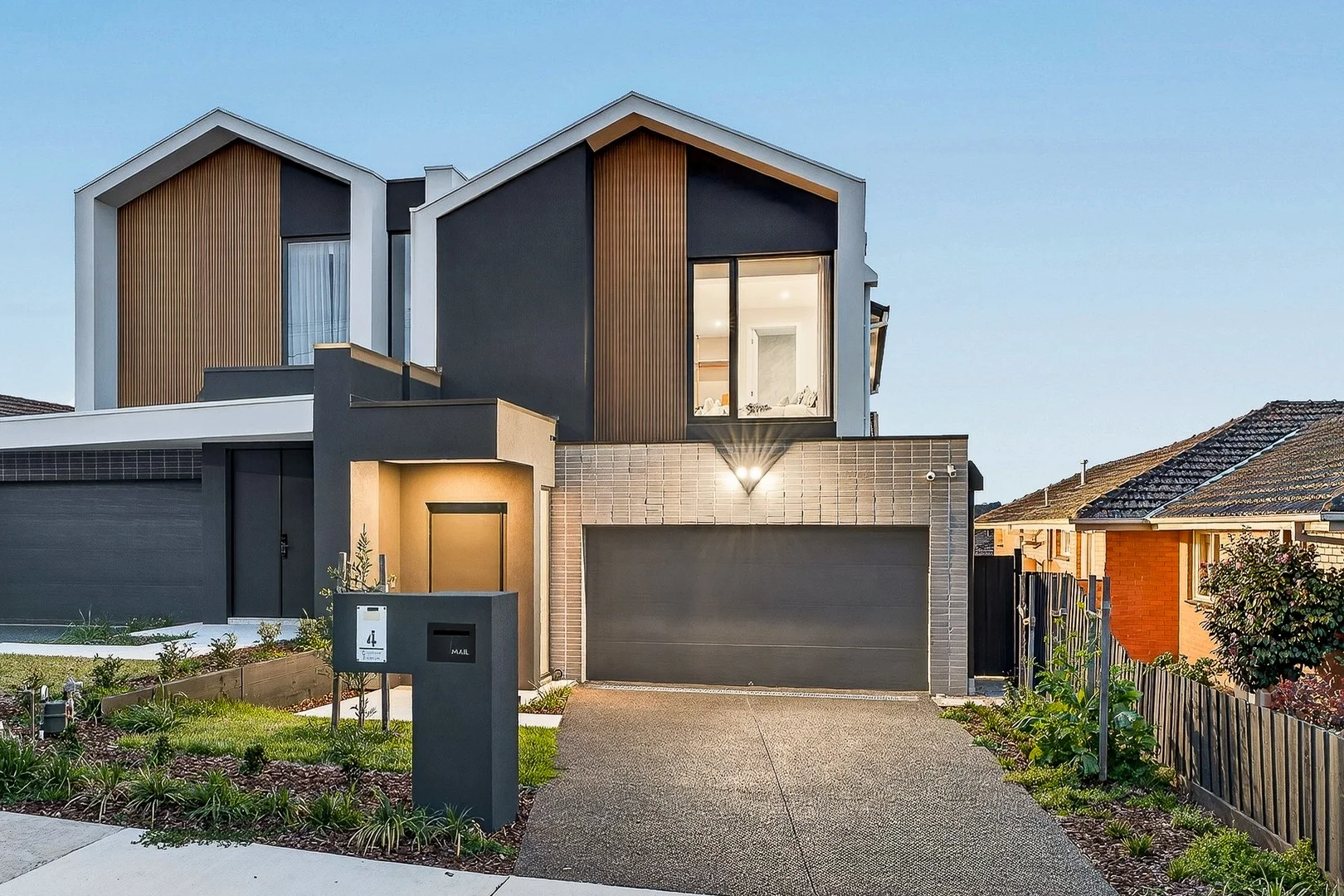 4 Glenfern Avenue, Doncaster VIC 3108