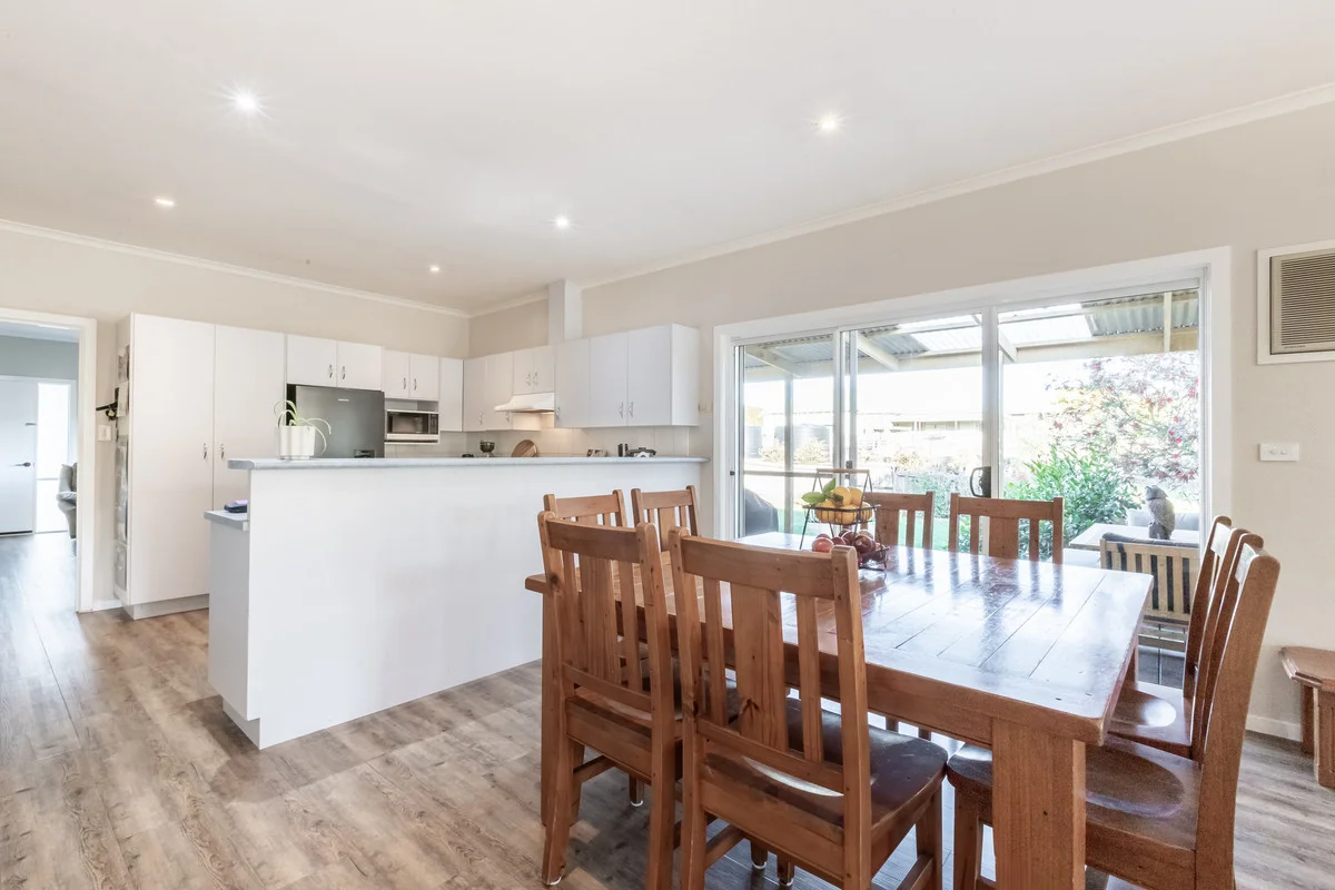 Additional image 4 of 23 Bridge Road, Bushfield VIC 3281