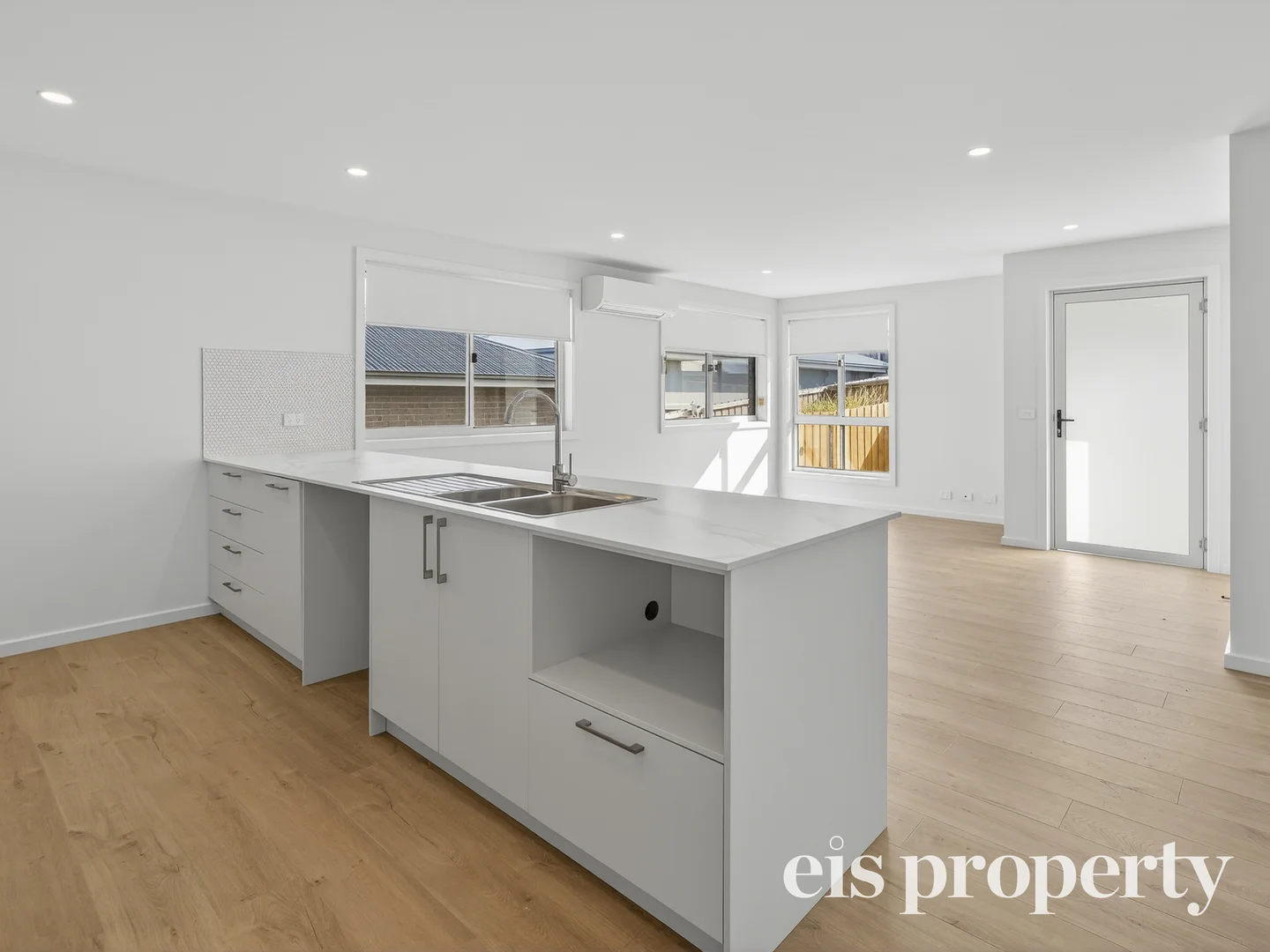 Additional image 11 of 2/20 Home Avenue, Blackmans Bay TAS 7052