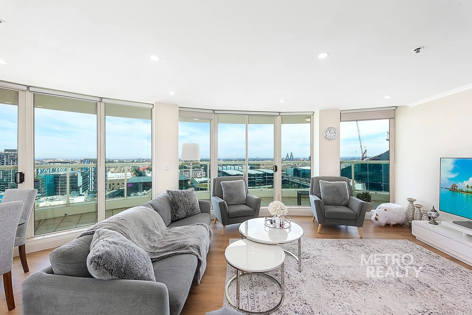 Additional image 2 of 2503/348-352 Sussex Street, Sydney NSW 2000
